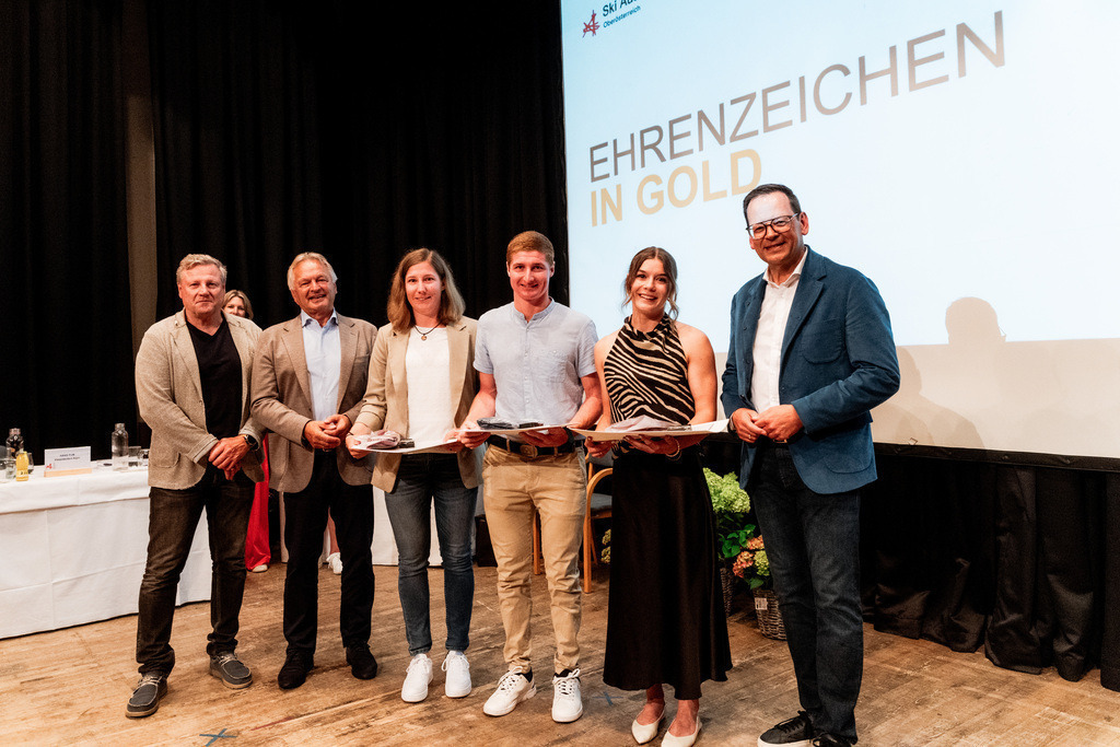 SR503527 | Media Hub Simon Reisinger - Realisiert mit Pictrs.com