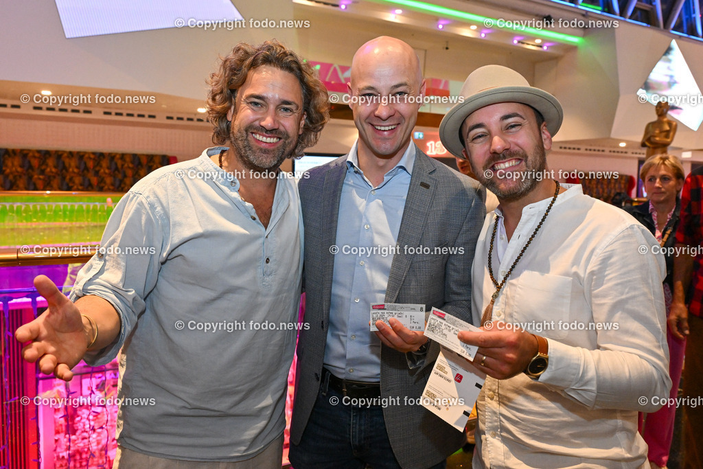 Lassts mas sche griassn_ 2 Tagesbart_ 31.10.2024-42 | bilder, linz, oberösterreich, österreich, europa, photo, foto, tiere, hunde, landwirtschaft, landschaft, politik, wirtschaft, wissenschaft, industrie, verkehr, medizin, society, fodo.news