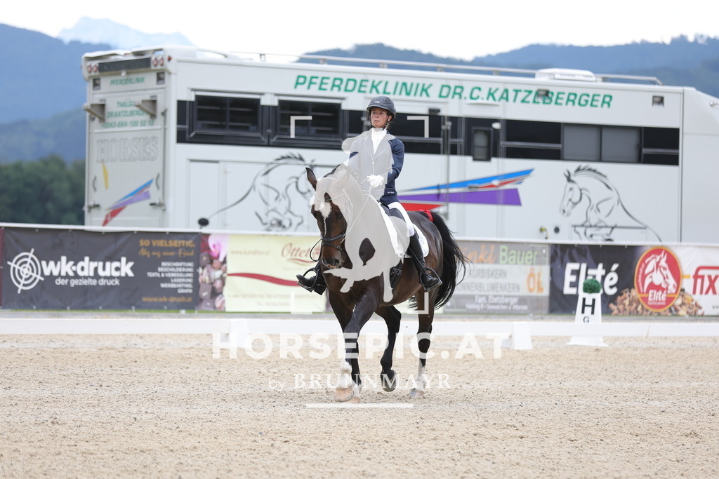 0P6A4553 | Willkommen bei Brunnmayr - Design & Fotografie – Ihrem Spezialisten für Reitturniere und Pferdeveranstaltungen in Oberösterreich, Salzburg und Bayern! Seit über 17 Jahren sind wir leidenschaftlich dabei.