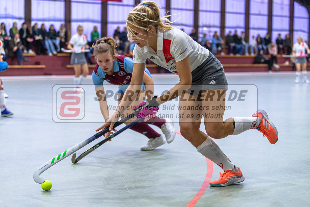 SM_20231216-D5A_5526 | 1.Bundesliga Hallenhockey  (W) UHC - DCadA / 3:2 (2:2)