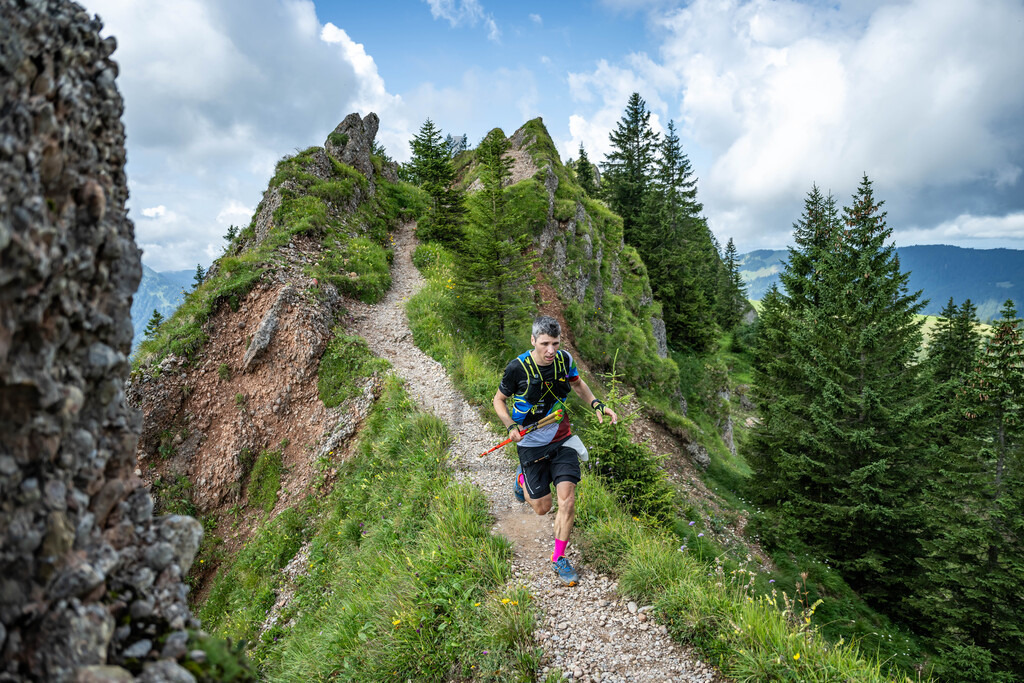 35. Gebirgsmarathon | 35. Gebirgsmarathon 2024 am 03.08.2024 in Immenstadt. Einer der anspruchsvollsten​und ältesten Bergläufe​Deutschlands im Naturpark Nagelfluhkette!(Foto: Dominik Berchtold/www.dberchtold.com)Instagram: @d_berchtold_foto 