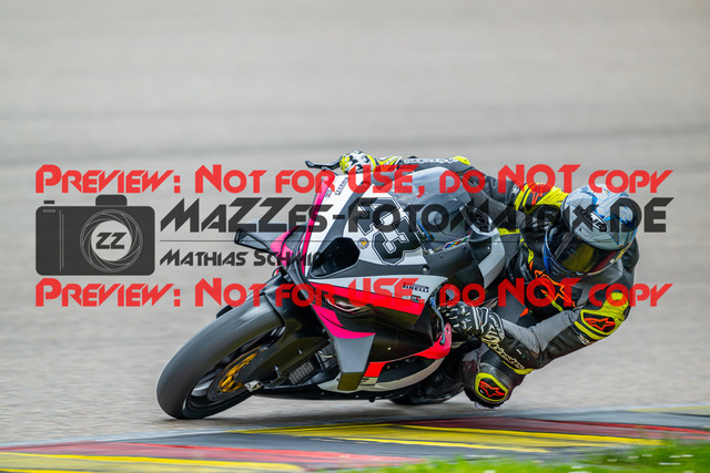 MaZZes_FotoMatrix_240504_6007705_3104 | STK1000