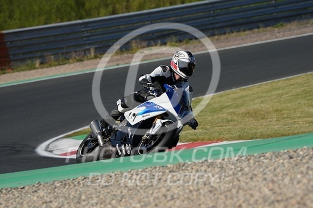 2025_05_13_PBK_21509 | Sportfotografie; SlowMotion; Video; Rennstrecke; Hafeneger; Speer; Racing; RSE; BMW; CBO; Trackday; Motorsportarena; Hockenheimring; Brno; Most; Barcelona; Valencia