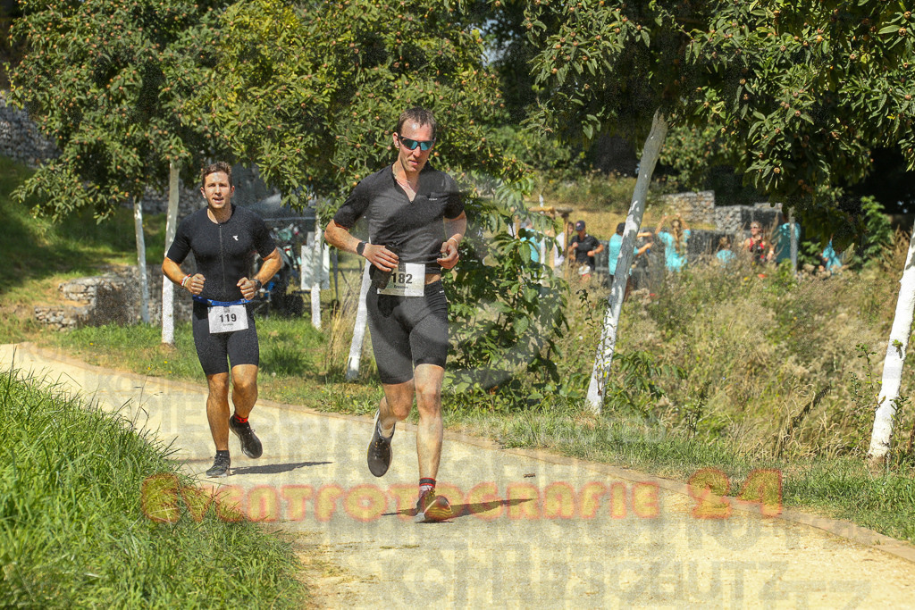250824_1234_EX1_9774 | Sportfotografie im Rhein-Sieg Kreis, Köln, Bonn, NRW, Rheinland Pfalz, Hessen, etc. Unser Tätigkeitsfeld umfasst den Laufsport vom Volkslauf über den Marathon, Duathlon, Triathon bis zum Ultralauf wie Kölnpfad Ultra oder Schindertrail.