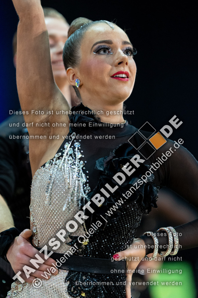 20240120-00339 | Hier finden Sie Tanz Bilder vom Latein und Standard Formationen tanzen. Sportbilder vom Tanzsport. Schöne Fotos und von Weltmeisterschaft, Europameisterschaft, Bundesliga, Regionalliga, Oberliga und Landesliga sowie von GOC Stuttgart, DanceComp, WM Bremen