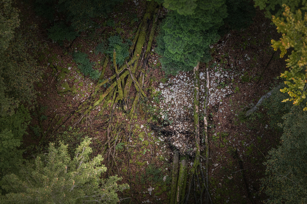 ZD250916101550-2-HDR | default