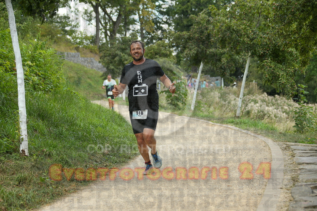 250824_1355_EX1_4263 | Sportfotografie im Rhein-Sieg Kreis, Köln, Bonn, NRW, Rheinland Pfalz, Hessen, etc. Unser Tätigkeitsfeld umfasst den Laufsport vom Volkslauf über den Marathon, Duathlon, Triathon bis zum Ultralauf wie Kölnpfad Ultra oder Schindertrail.