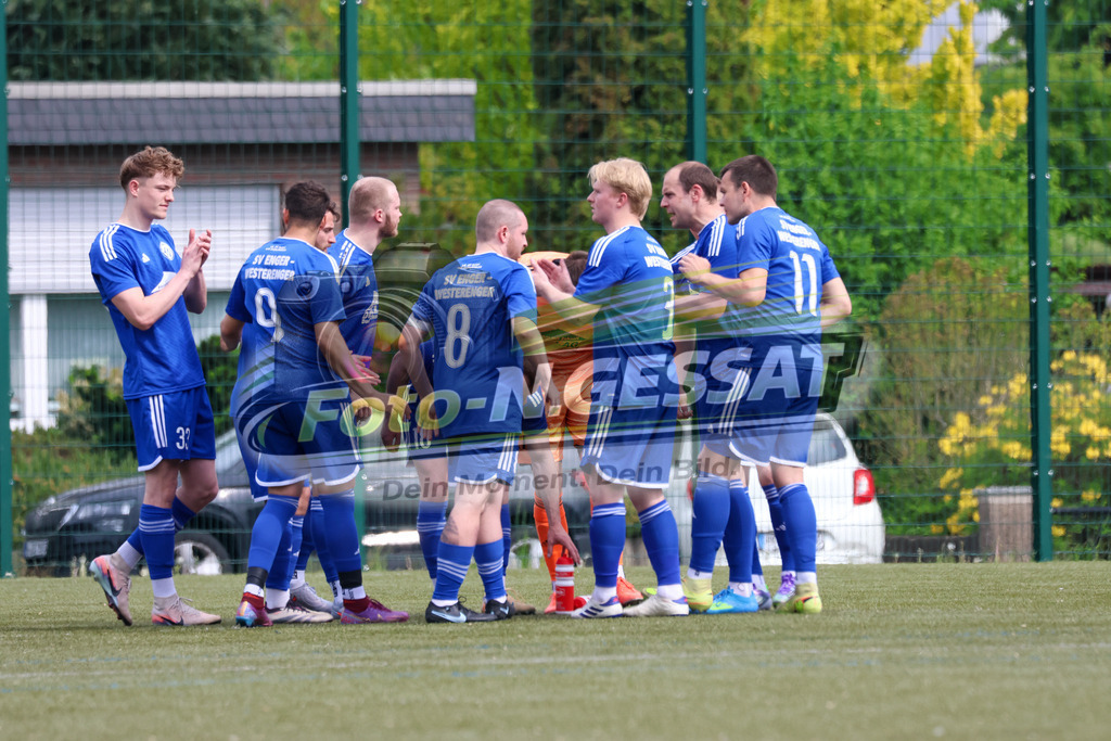 Bünder SV - SV Enger-Westerenger, | Auf dem Bild zu sehen: blau SV Enger-WesterengerBünder SV, SV Enger-Westerenger, Saison 25/26, Kreisliga A, Bünde, Deutschland - Realisiert mit Pictrs.com