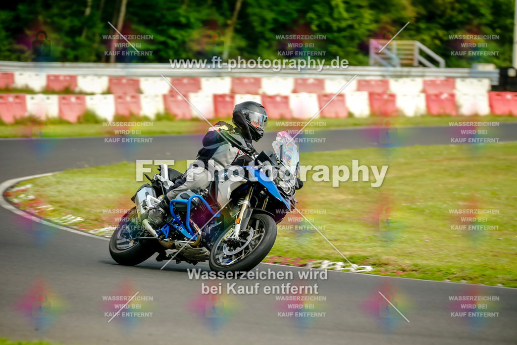 VBK-4587 | Hier findet Ihr Bilder von Touristenfahrten auf der Nürburgring Nordschleife oder von anderen Veranstaltungen die ich besucht habe. Viel Spass beim Durch Schauen 