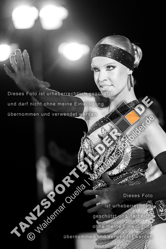 20250504-00163 | Hier finden Sie Tanz Bilder vom Latein und Standard Formationen tanzen. Sportbilder vom Tanzsport. Schöne Fotos und von Weltmeisterschaft, Europameisterschaft, Bundesliga, Regionalliga, Oberliga und Landesliga sowie von GOC Stuttgart, DanceComp, WM Bremen