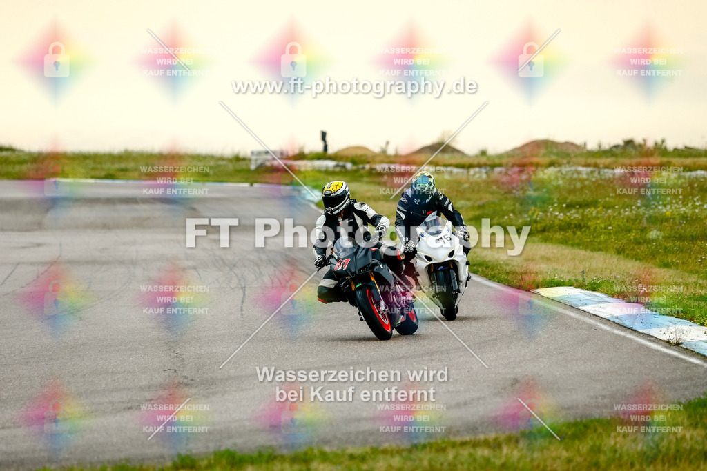 Chambley Juli-1655 | Hier findet Ihr Bilder von Touristenfahrten auf der Nürburgring Nordschleife oder von anderen Veranstaltungen die ich besucht habe. Viel Spass beim Durch Schauen 