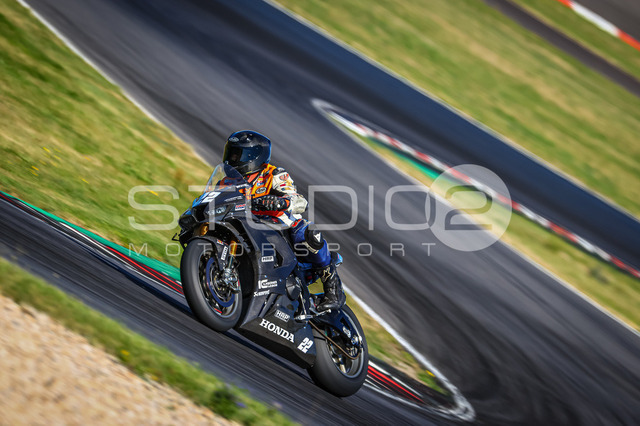 0022-260711LR-020_22 | Deine Full-Service-Agentur für ✔️Videoproduktionen und ✔️Motorsportfotografie Jetzt Angebot anfragen!