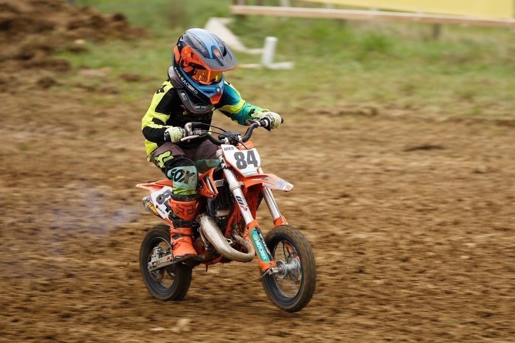 Motocross_Gerstetten_250802_2671 | Fotopresso – Sportfotografie in Heidenheim & Umgebung. Professionelle Sportfotografie für unvergessliche Momente. Dynamische Action-Shots, emotionale Szenen & hochwertige Bilder. - Realisiert mit Pictrs.com