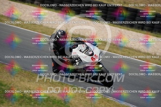 2025_06_19_PBK_14822 | Sportfotografie; SlowMotion; Video; Rennstrecke; Hafeneger; Speer; Racing; RSE; BMW; CBO; Trackday; Motorsportarena; Hockenheimring; Brno; Most; Barcelona; Valencia