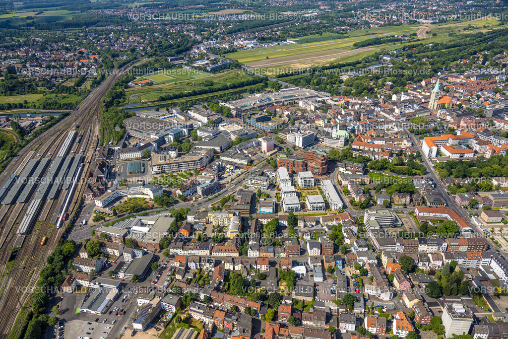 Hamm220504707 | Luftbild, Block Friedrichstraße, City mit Platz der Deutschen Einheit, evang. Pauluskirche, Allee-Center und Südring-Center, SRH Hochschule in Nordrhein-Westfalen, Gustav-Lübcke-Museum, Villa Viertel, Mitte, Hamm, Ruhrgebiet, Nordrhein-Westfalen, Deutschland