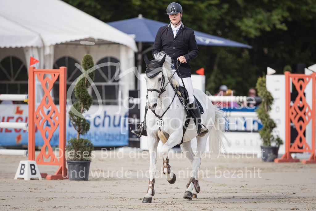 230521_MayDays_M__-Spr-823 | 3. Etappe der Waldbach Amateur Tour, M**-Springen mit steigenden Anforderungen, Herford-Laar, May Days, 21.05.2023