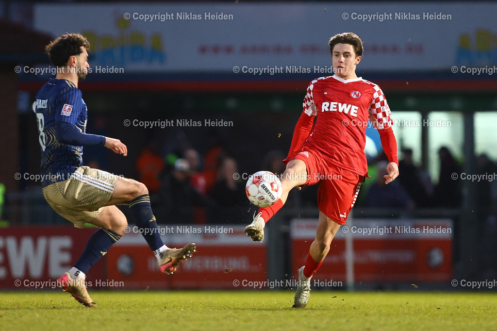 NH_FCEintrachtNorderstedt_1FCPhoenikLuebeck_RegionalligaNord_01042026 | #30 Yevgeniy Obushnyi (FC Eintracht Norderstedt), #8 Fabio Maiolo (1. FC Phönix Lübeck)Fußball I Herren I Regionalliga Nord I Saison 2025-2026 I 20. Spieltag I FC Eintracht Norderstedt - 1. FC Phönix Lübeck I 01.04.2026 I Edmund-Plambeck-Stadion
