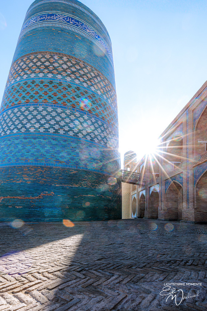 Muhammad Amin Khan-Medrese, Khiwa  | Herzlich willkommen auf meiner Seite! Ich bin Elke Wallnisch, Deine Fotografin für lichtstarke Momente. Der Name steht für alles, was mich mit der Fotografie verbindet: Das Licht und seine machtvolle Wirkung auf eine Situation oder unsere Stimmung - Realisiert mit Pictrs.com