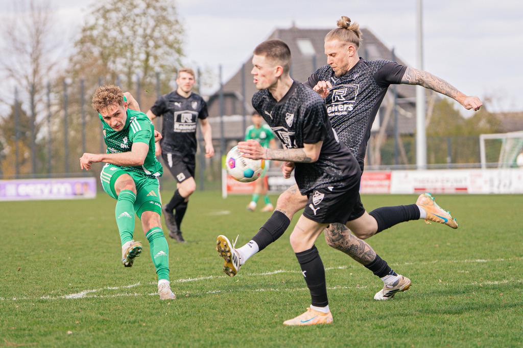 Fußball I Herren I Saison 2025-2026 I Landesliga Weser-Ems I 22. Spieltag I SFN Vechta - GW Firrel I 15201 | jns.sportfotos - Realisiert mit Pictrs.com