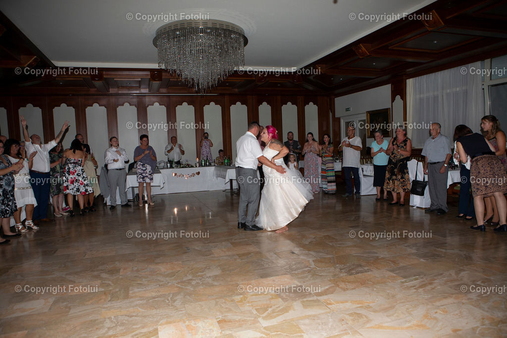 KERSTINFREDYHOCHZEIT_260822_217 | bilder, linz, photo, foto, fussball, sport, fotolui, bundesliga