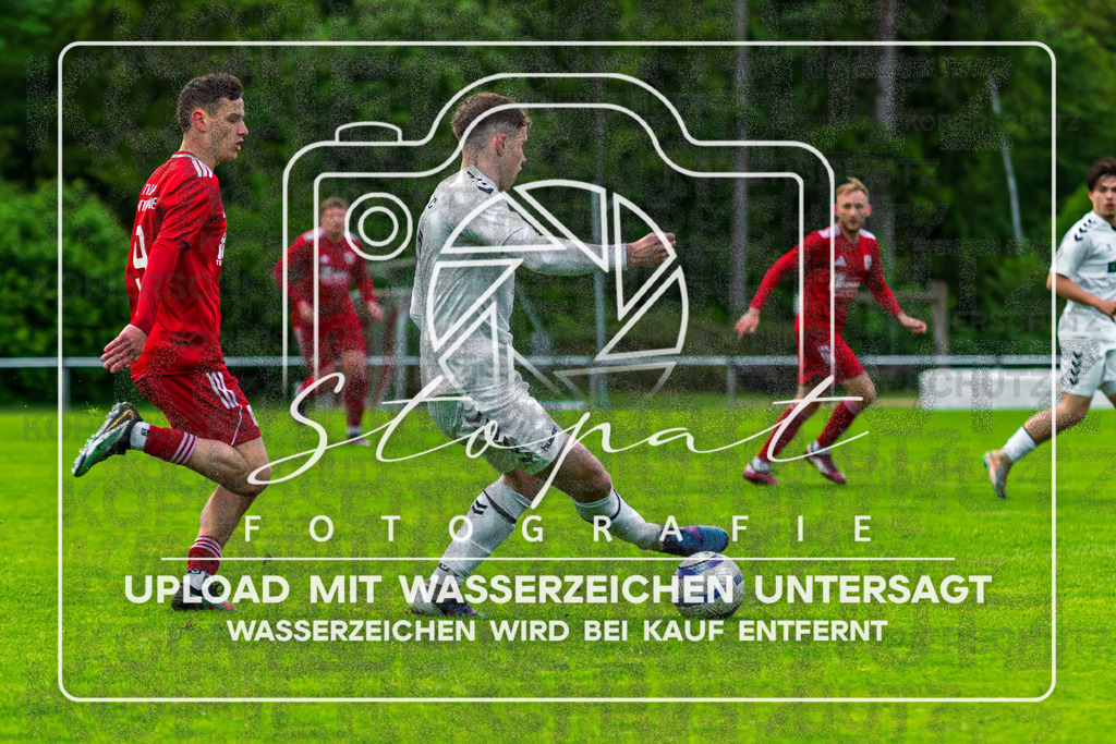 Bezirksliga Herren LG - TV Jahn Schneverdingen II vs. Buchholzer FC | Torben Schierbeck (Buchholzer FC #4); Bezirksliga Herren LG - TV Jahn Schneverdingen II vs. Buchholzer FC am 15.05.26 in Osterwald-Stadion, Schneverdingen - Realisiert mit Pictrs.com