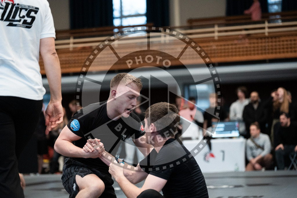 20251129PBB8724 | Fighters compete during the luta livre competition ILLCS XI winter edition on November 29, 2025 in Hannover, Germany.