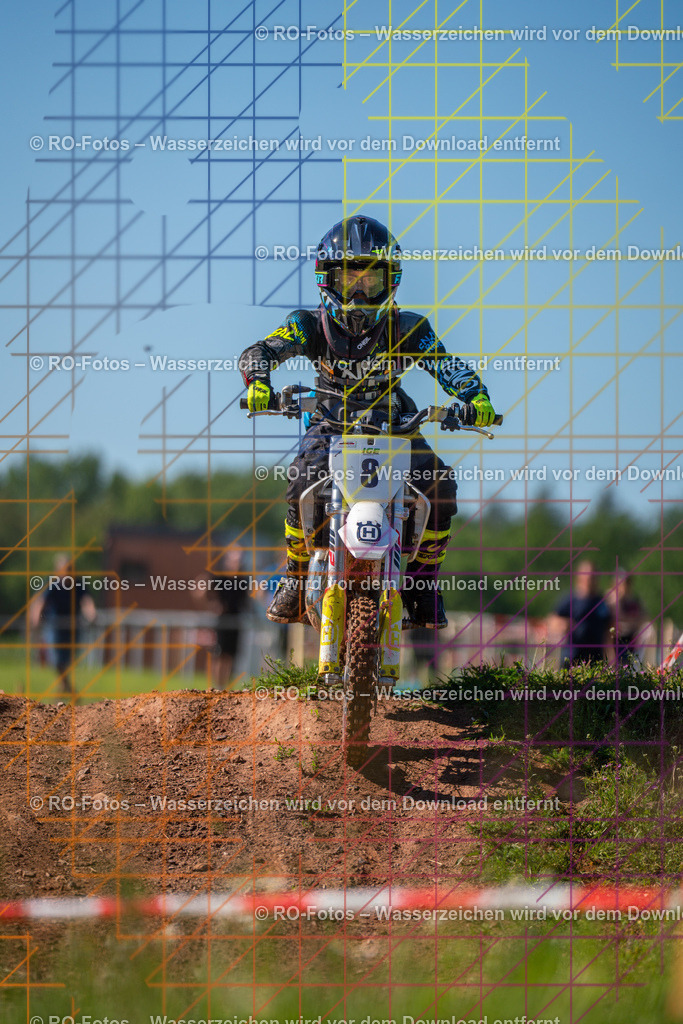 Wolfshausen 1 Lauf -182 | Sportfotografie von RO-Fotos: Motorsport, Motocross, Enduro, Laufveranstaltungen und Triathlon. Professionelle Fotos von Sportlern und Events. - Realisiert mit Pictrs.com