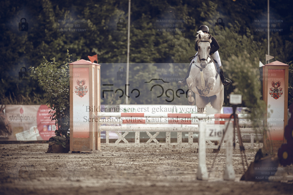 20240531-DOS_9505 | Entdecke hochwertige Reitturnierfotos von Foto Oger. Professionell, emotional und authentisch – jetzt Lieblingsmomente im Shop bestellen. - Realisiert mit Pictrs.com