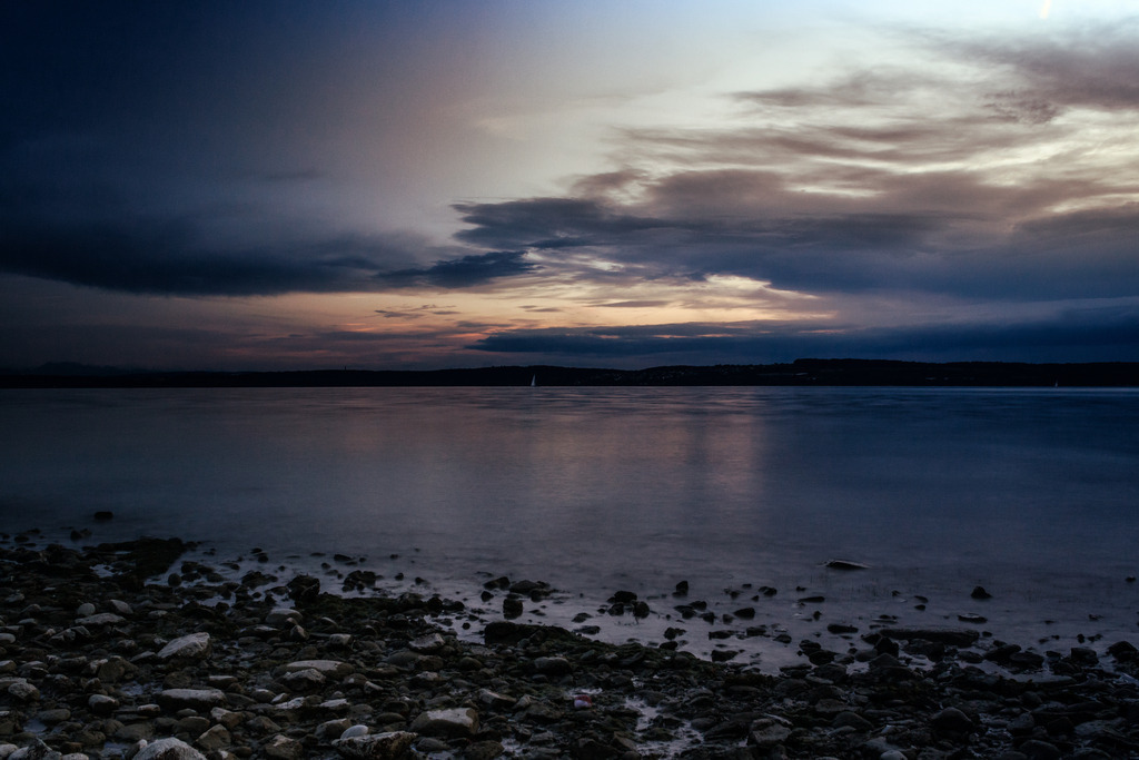 048a | Rothenburg ob der Tauber. Nur hier gibt es Exklusive und passend zur Jahreszeit Ihr Wandbild, T-Shirt, Tasse und alles was das Rothenburg Herz begehrt. - Realisiert mit Pictrs.com