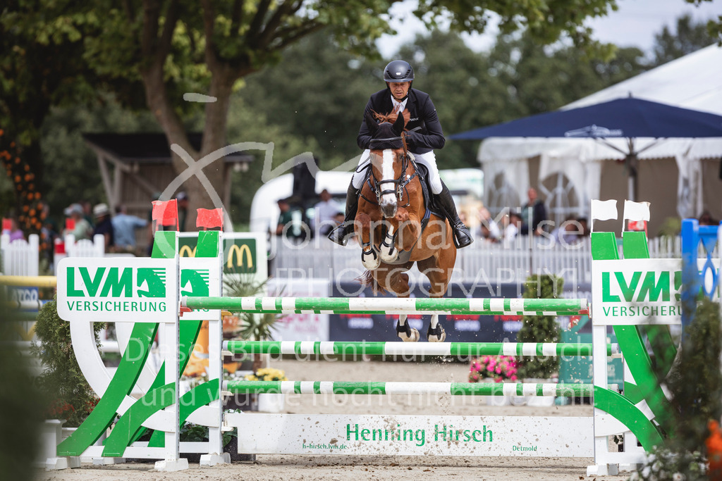 240714_BHO_M2-Spr-2-384 | Deine schönsten Turniermomente als professionelle Fotos! Entdecke hochwertige Pferdesport-Fotografie im Online-Shop. Jetzt Fotos finden & bestellen!
