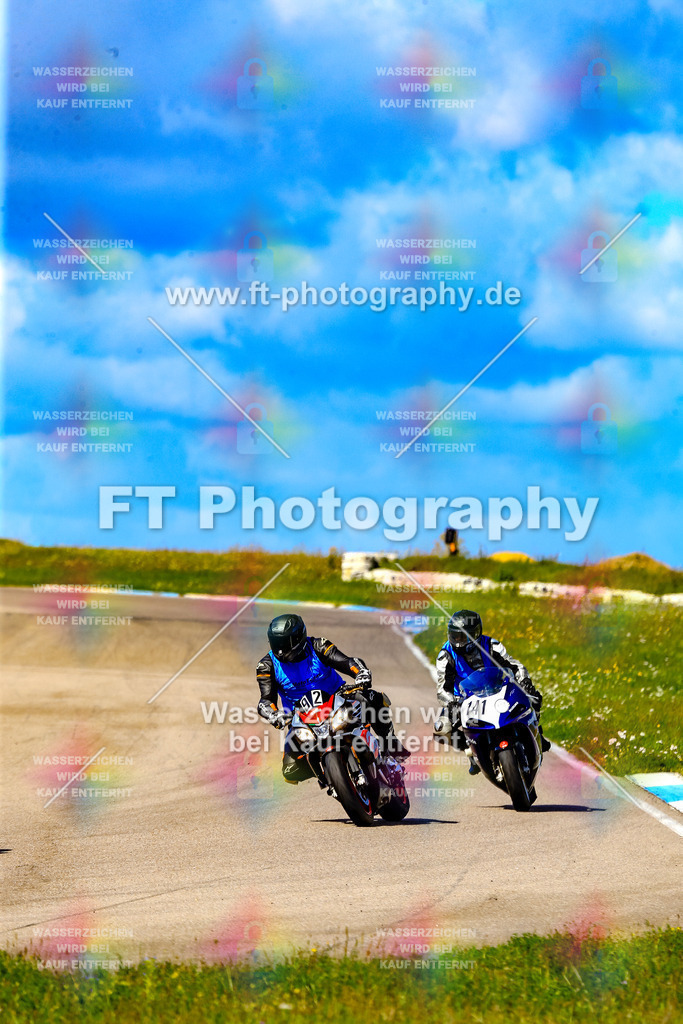 092-5929 | Hier findet Ihr Bilder von Touristenfahrten auf der Nürburgring Nordschleife oder von anderen Veranstaltungen die ich besucht habe. Viel Spass beim Durch Schauen 