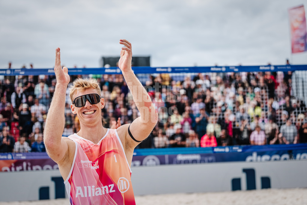 Beachvolleyball | Männer | German Beach Tour 2024 | Tourstop Bremen | 09.06.2024 | Jonas Reinhardt jubelt