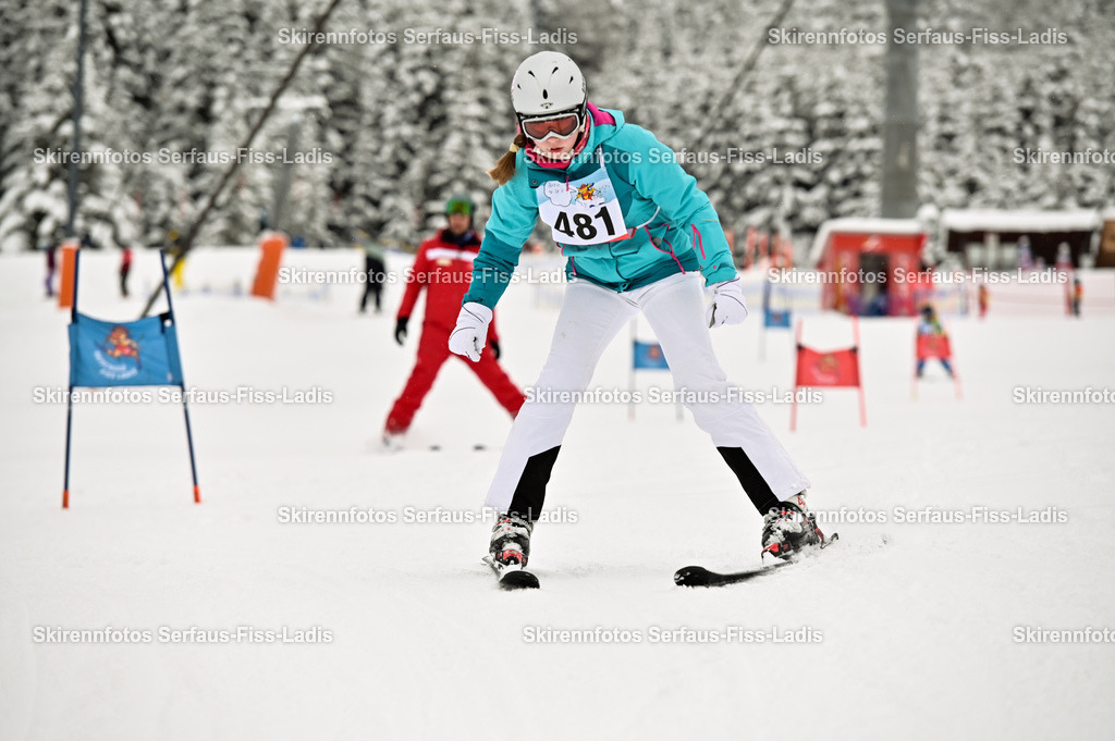 SRF_20.02.2026_0343 | Skirennfotos,Serfaus,Fiss,Ladis,Kinderskirennen,Winter,Tirol,Oberland,skirace,SFL,feelfree,weil wir's genießen,ski,Ski,skifahren,Sonnenplateau, - Realisiert mit Pictrs.com