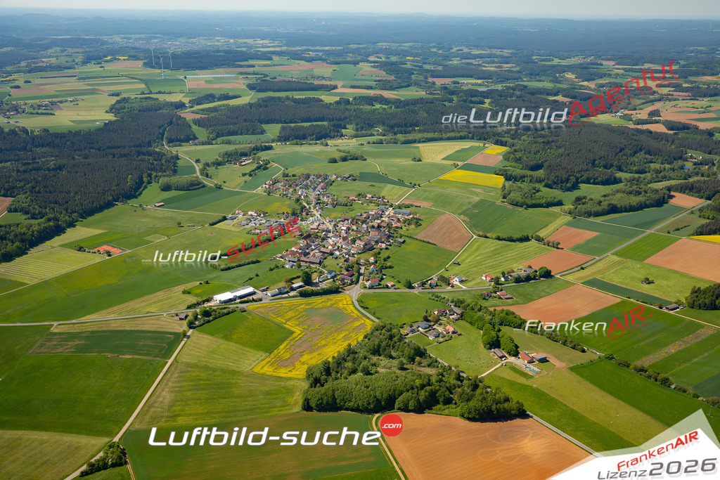 Schöne Luftaufnahme als Geschenk in Thurndorf Kirchenthumbach - Die Luftbildaufnahme wurde 2025 vom UL-Flugzeug heraus erstellt ( keine Drohne ) - Hochauflösende Luftaufnahme -Nicht vergleichbar mit Google Maps oder Satelittenbilder- Die Geschenkidee !Mit Lizenz und Bildrechte bestellbar