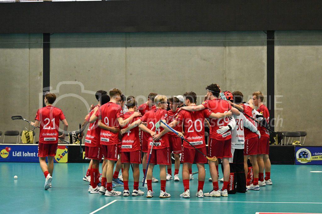Switzerland B U19 vs Switzerland U19 - 4. February 2024 | Switzerland B U19 vs Switzerland U19
U19 Men International Matches in Switzerland
GoEasy Arena, Siggenthal Station
Switzerland U19 defeats Switzerland U19 B.
Credit: Markus Aeschimann | <a href="https://www.markus-aeschimann.ch">Sportfotografie Markus Aeschimann</a> | <a href="https://www.instagram.com/sportfotografie.aeschimann">@sportfotografie.aeschimann</a> - Realisiert mit Pictrs.com