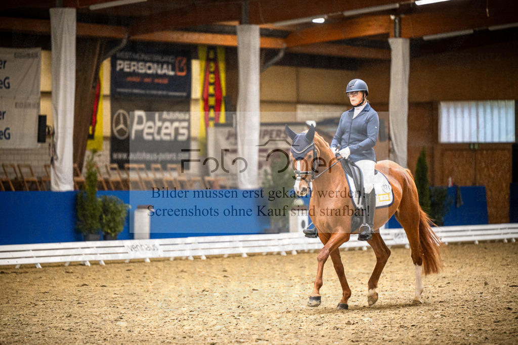 DOS_1778 | Entdecke hochwertige Reitturnierfotos von Foto Oger. Professionell, emotional und authentisch – jetzt Lieblingsmomente im Shop bestellen.Deutschlandweite Turnierfotografie. - Realisiert mit Pictrs.com