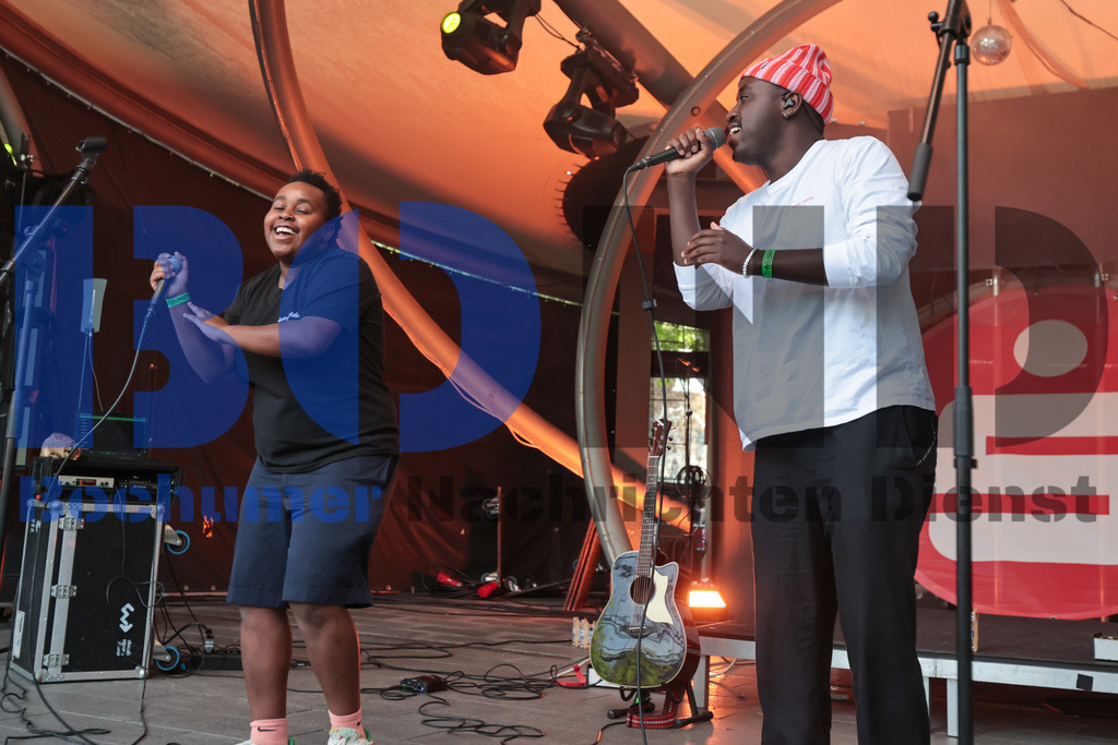 SES_BTJMAH20250704-7 | bond - Realisiert mit Pictrs.com