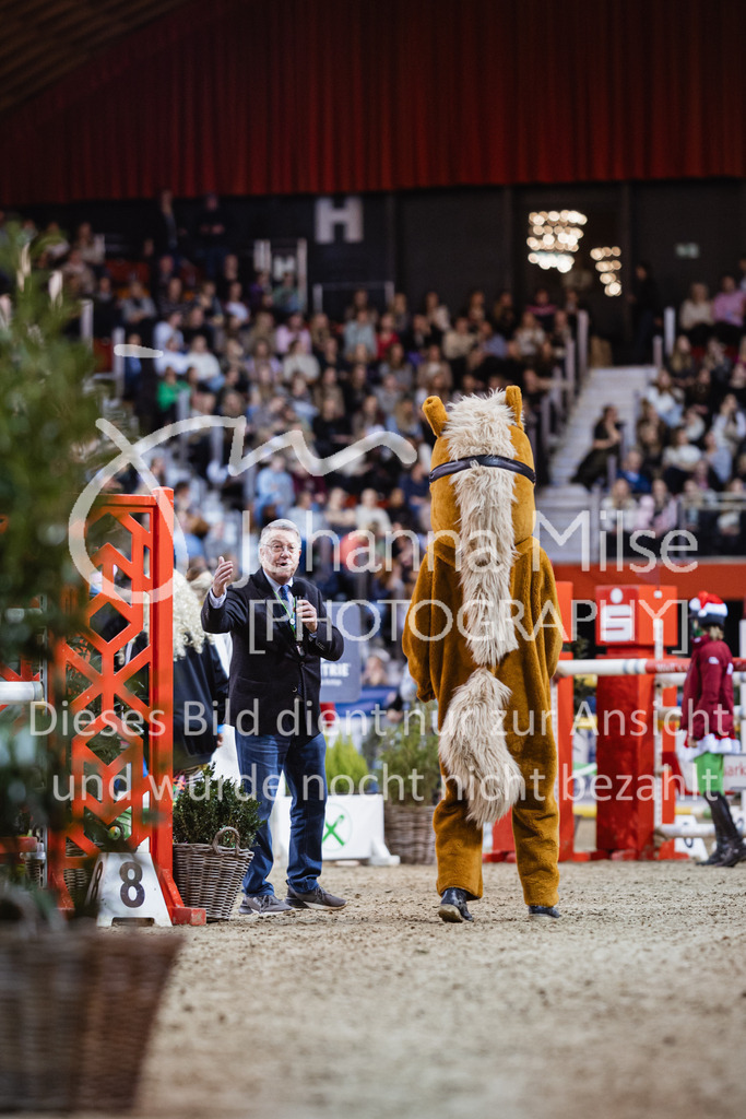 240113_Münster_Kostümspringen-307 | Deine schönsten Turniermomente als professionelle Fotos! Entdecke hochwertige Pferdesport-Fotografie im Online-Shop. Jetzt Fotos finden & bestellen!