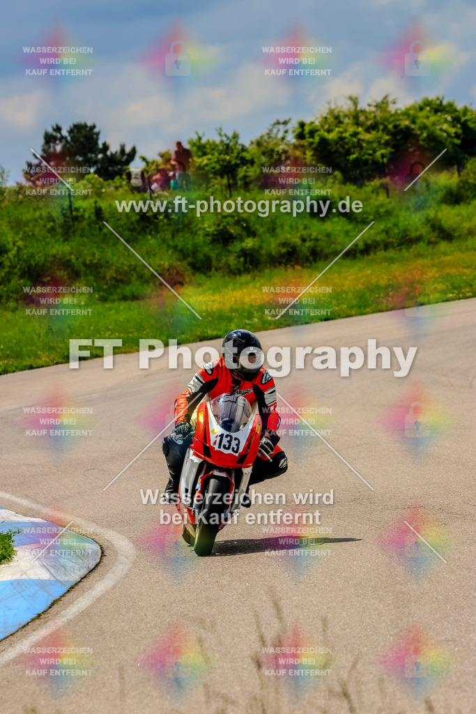 MotoTeam-0171 | Hier findet Ihr Bilder von Touristenfahrten auf der Nürburgring Nordschleife oder von anderen Veranstaltungen die ich besucht habe. Viel Spass beim Durch Schauen 