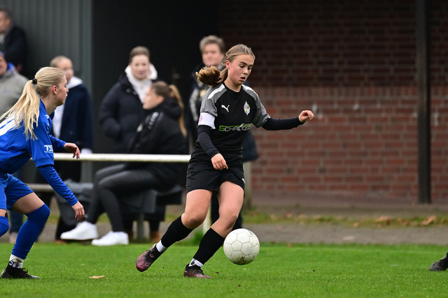 Fußball I Juniorinnen I Saison 2025-2026 I Niedersachsenpokal I Viertelfinale I JFV A-O-B-H-H - FC Rosengarten I 32869 | Der Sportfotograf. - Realisiert mit Pictrs.com