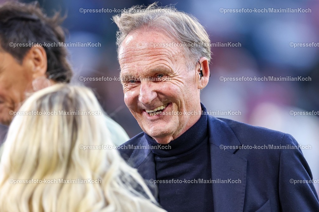 FCB18102501057 | 18.10.2025, Fußball, FC Bayern München - Borussia Dortmund, 1. Fußball Bundesliga, 7. Spieltag, Allianz Arena, Saison 2025 2026: Vorsitzender Geschäftsführung Hans-Joachim Watzke (BVB #jw) DFB regulations prohibit any use of photographs as image sequences and or quasi-video.