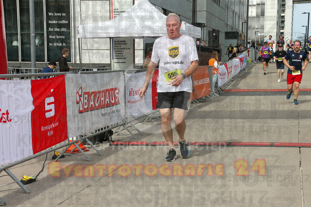 250920_1328_EX1_4792 | Sportfotografie im Rhein-Sieg Kreis, Köln, Bonn, NRW, Rheinland Pfalz, Hessen, etc. Unser Tätigkeitsfeld umfasst den Laufsport vom Volkslauf über den Marathon, Duathlon, Triathon bis zum Ultralauf wie Kölnpfad Ultra oder Schindertrail.