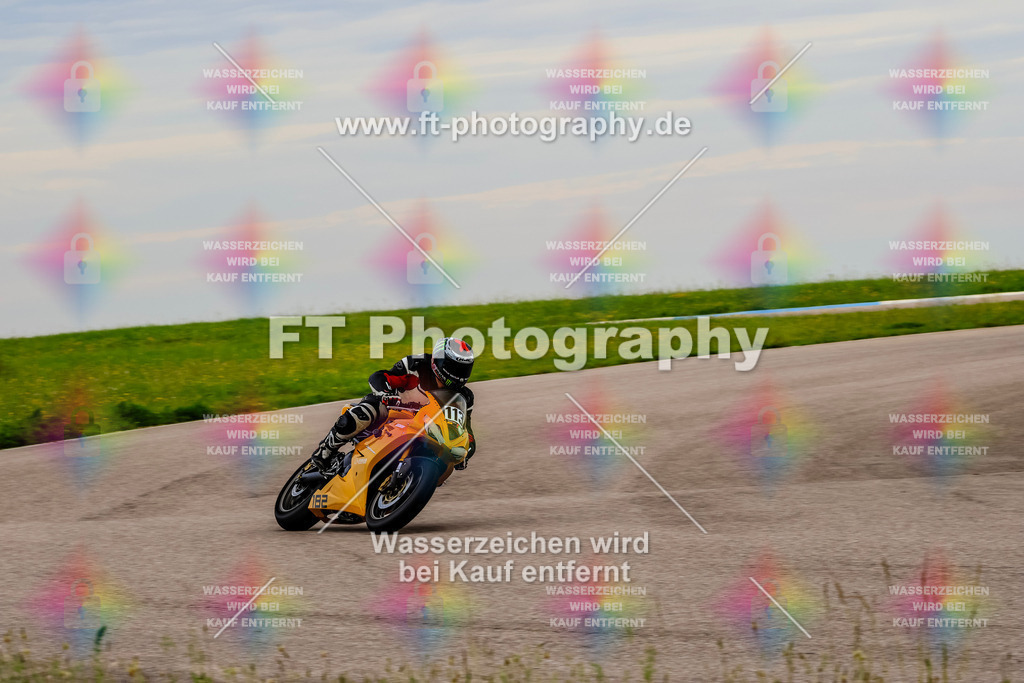 MotoTeam-1943 | Hier findet Ihr Bilder von Touristenfahrten auf der Nürburgring Nordschleife oder von anderen Veranstaltungen die ich besucht habe. Viel Spass beim Durch Schauen 