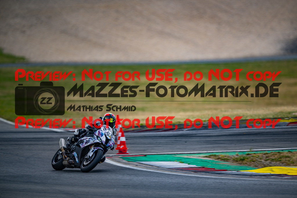 MaZZes_FotoMatrix_230719_4352 | GELB