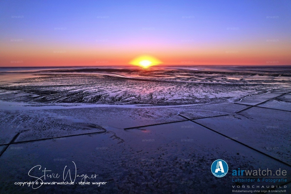 Landgewinnung & Küstenschutz in Nordfriesland | Entdecken Sie atemberaubende Luftbilder und Fotografien auf airwatch.de - Tauchen Sie ein in eine Welt voller faszinierender Aufnahmen aus der Vogelperspektive.