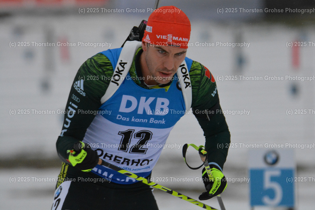 IBU WC Biathlon Oberhof 2018 | PEIFFER Arnd (GER) verlaesst den Schiessstand; IBU WC Biathlon Oberhof 2018, 12,5 km Verfolgung der Männer am 06.01.2018 in der DKB Ski Arena in Oberhof, (Deutschland) - Realisiert mit Pictrs.com