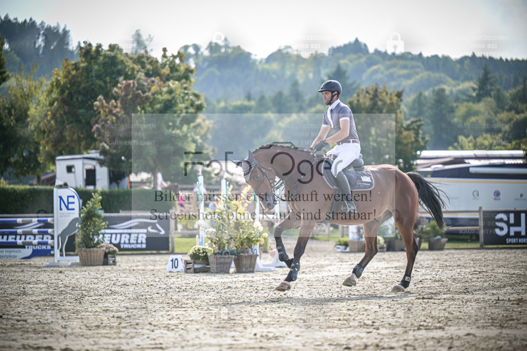 DOS_9508 | Entdecke hochwertige Reitturnierfotos von Foto Oger. Professionell, emotional und authentisch – jetzt Lieblingsmomente im Shop bestellen. - Realisiert mit Pictrs.com