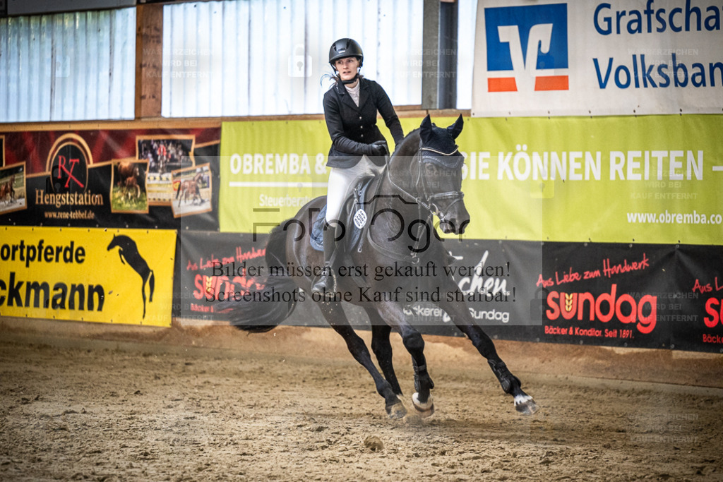 DOS_1084 | Entdecke hochwertige Reitturnierfotos von Foto Oger. Professionell, emotional und authentisch – jetzt Lieblingsmomente im Shop bestellen. - Realisiert mit Pictrs.com
