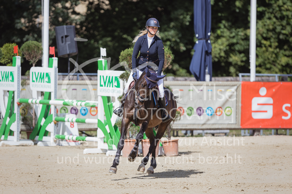 220728_BHO_RegioTour_A-Spr_Reiter-237 | Deine schönsten Turniermomente als professionelle Fotos! Entdecke hochwertige Pferdesport-Fotografie im Online-Shop. Jetzt Fotos finden & bestellen!