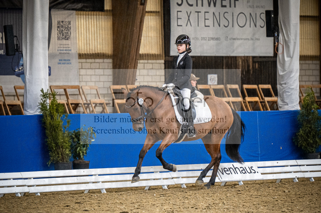 DOS_4529 | Entdecke hochwertige Reitturnierfotos von Foto Oger. Professionell, emotional und authentisch – jetzt Lieblingsmomente im Shop bestellen.Deutschlandweite Turnierfotografie. - Realisiert mit Pictrs.com